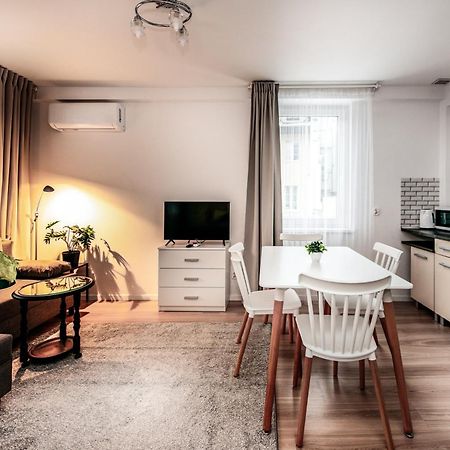 Fully-Furnished Apartment With Air Conditioning For Families, Cracow Old Town Krakow Luaran gambar