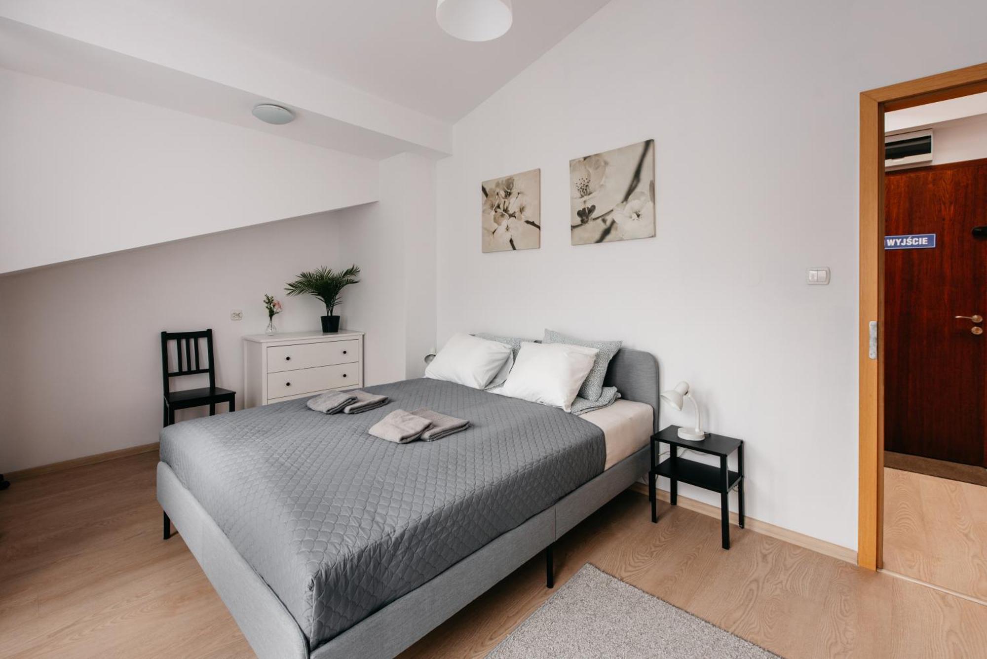 Fully-Furnished Apartment With Air Conditioning For Families, Cracow Old Town Krakow Luaran gambar