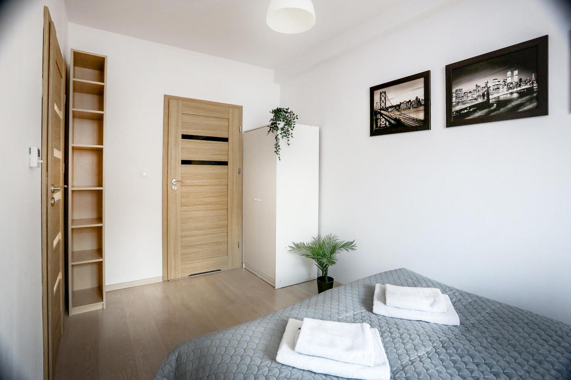 Fully-Furnished Apartment With Air Conditioning For Families, Cracow Old Town Krakow Luaran gambar