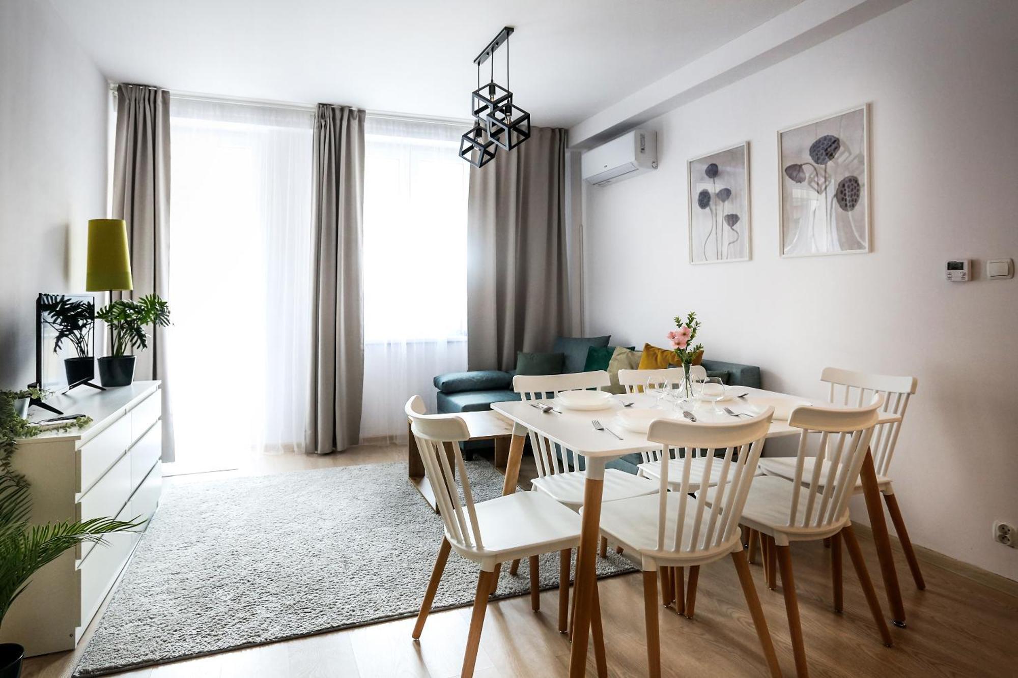 Fully-Furnished Apartment With Air Conditioning For Families, Cracow Old Town Krakow Luaran gambar